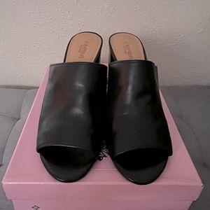 Crown vintage mules
